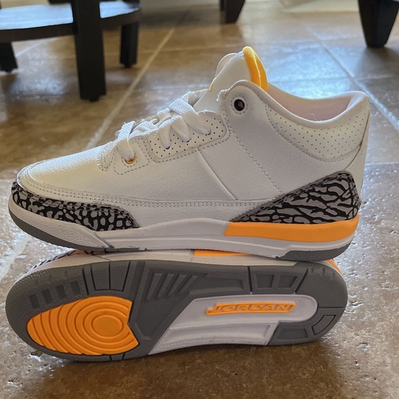 Jordan retro PS laser orange